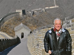 PAUL HODGE AROUND THE WORLD - GREAT WALL OF CHINA